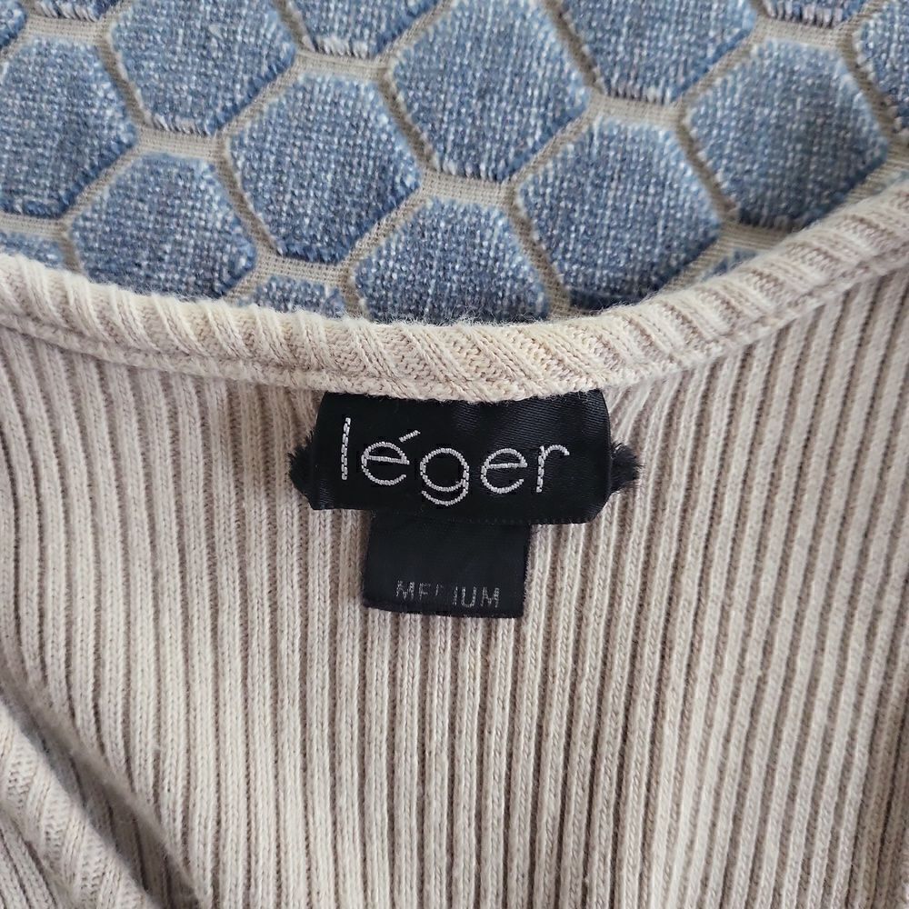 Leger Beige Razor Back Tank Top Size M - Picture 4 of 4